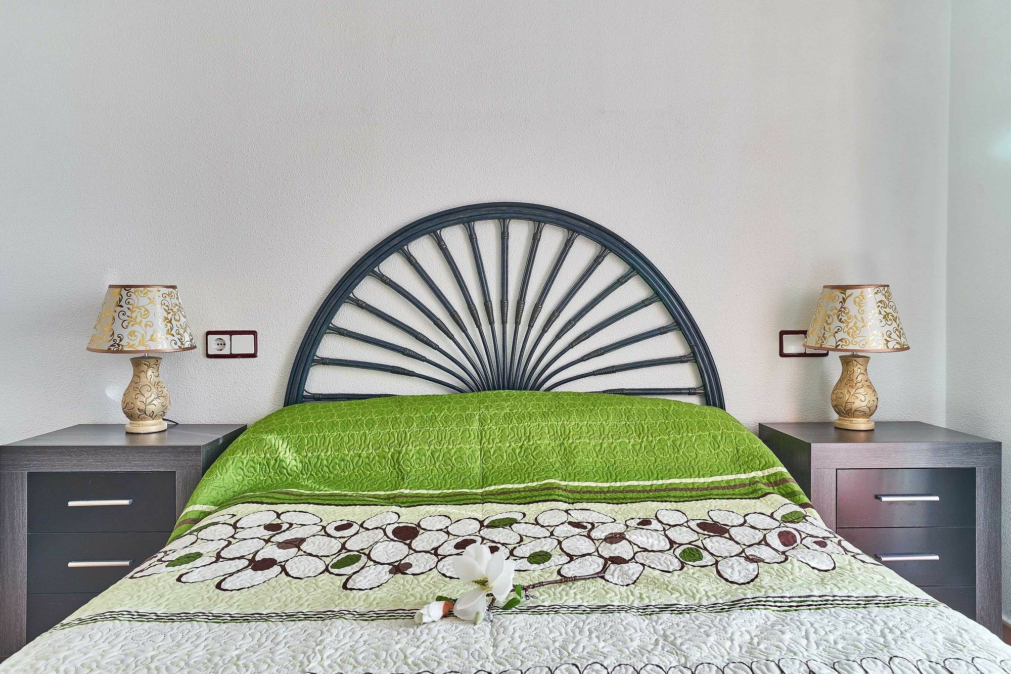 Espanhouse Baikal 54 Οριουέλα Εξωτερικό φωτογραφία