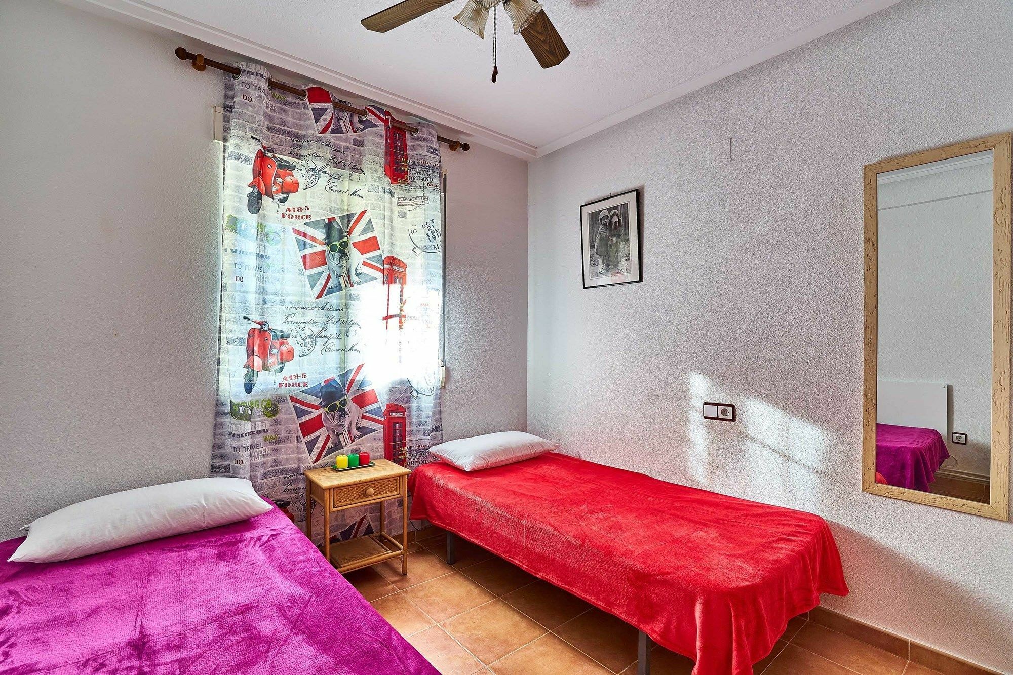 Espanhouse Baikal 54 Οριουέλα Εξωτερικό φωτογραφία