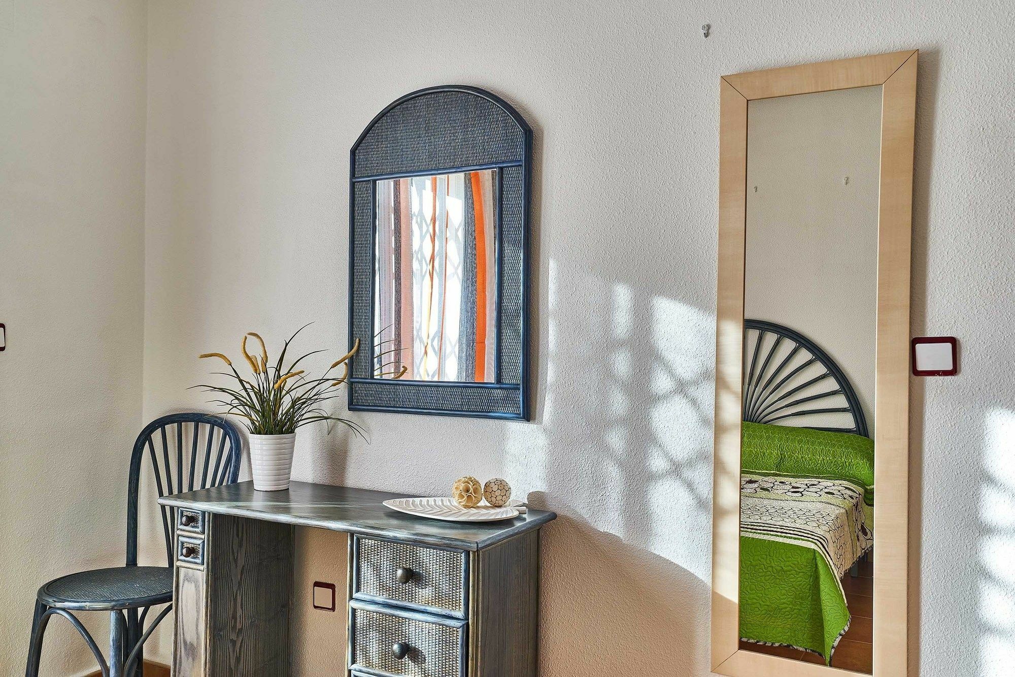 Espanhouse Baikal 54 Οριουέλα Εξωτερικό φωτογραφία